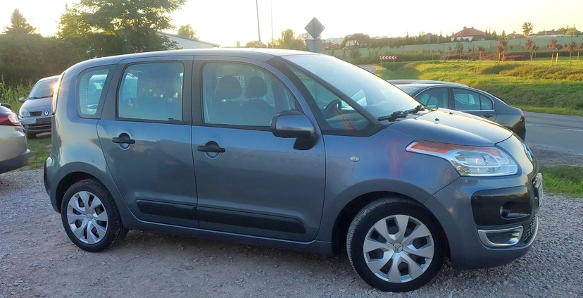 Citroen C3 Picasso cena 17900 przebieg: 220000, rok produkcji 2010 z Żychlin małe 92